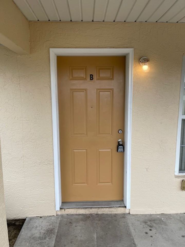 7263 Midway Ter - Photo 2 of 14