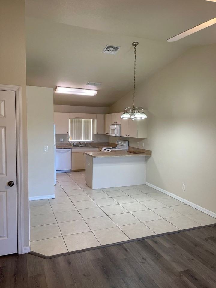7263 Midway Ter - Photo 3 of 14