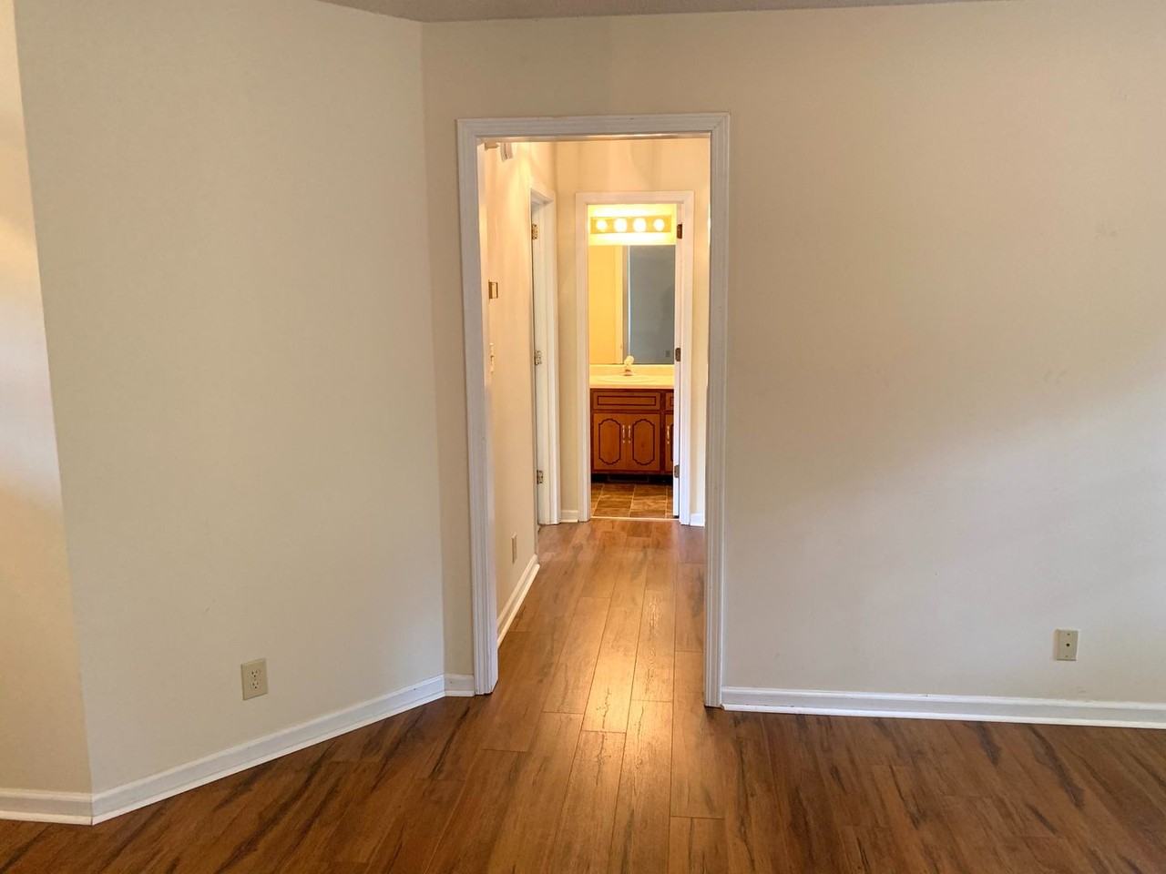 268 Moncrest Dr - Photo 6 of 17