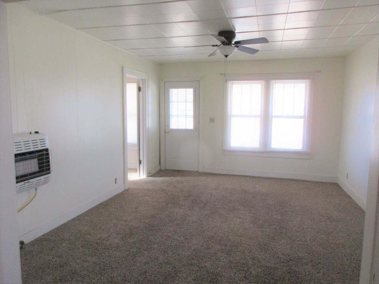 620 W Rainey Ave - Photo 3 of 23