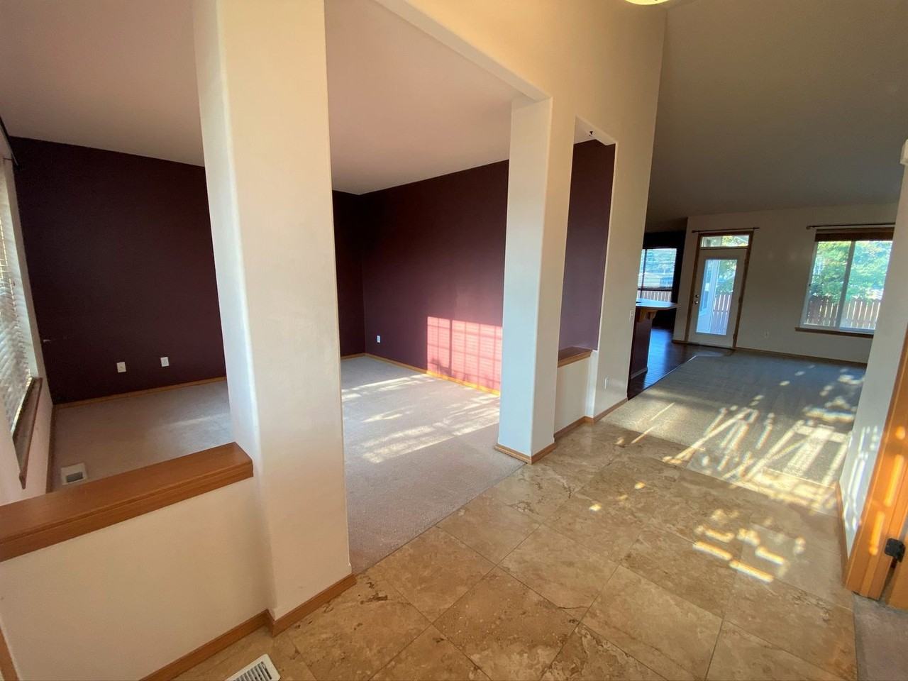2405 N Lilac Way - Photo 4 of 36