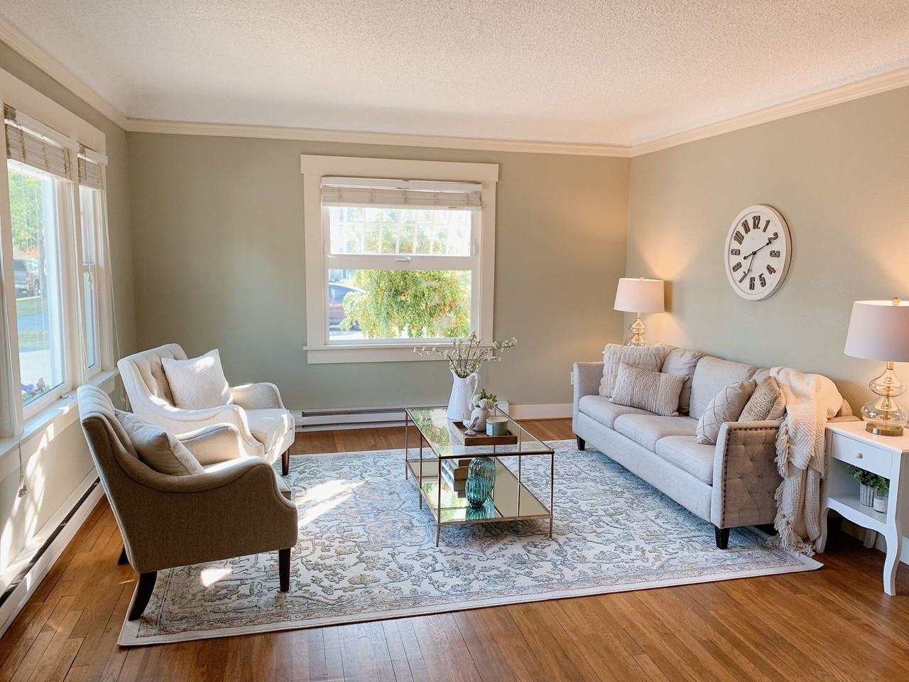 2201 Washington St - Photo 2 of 22