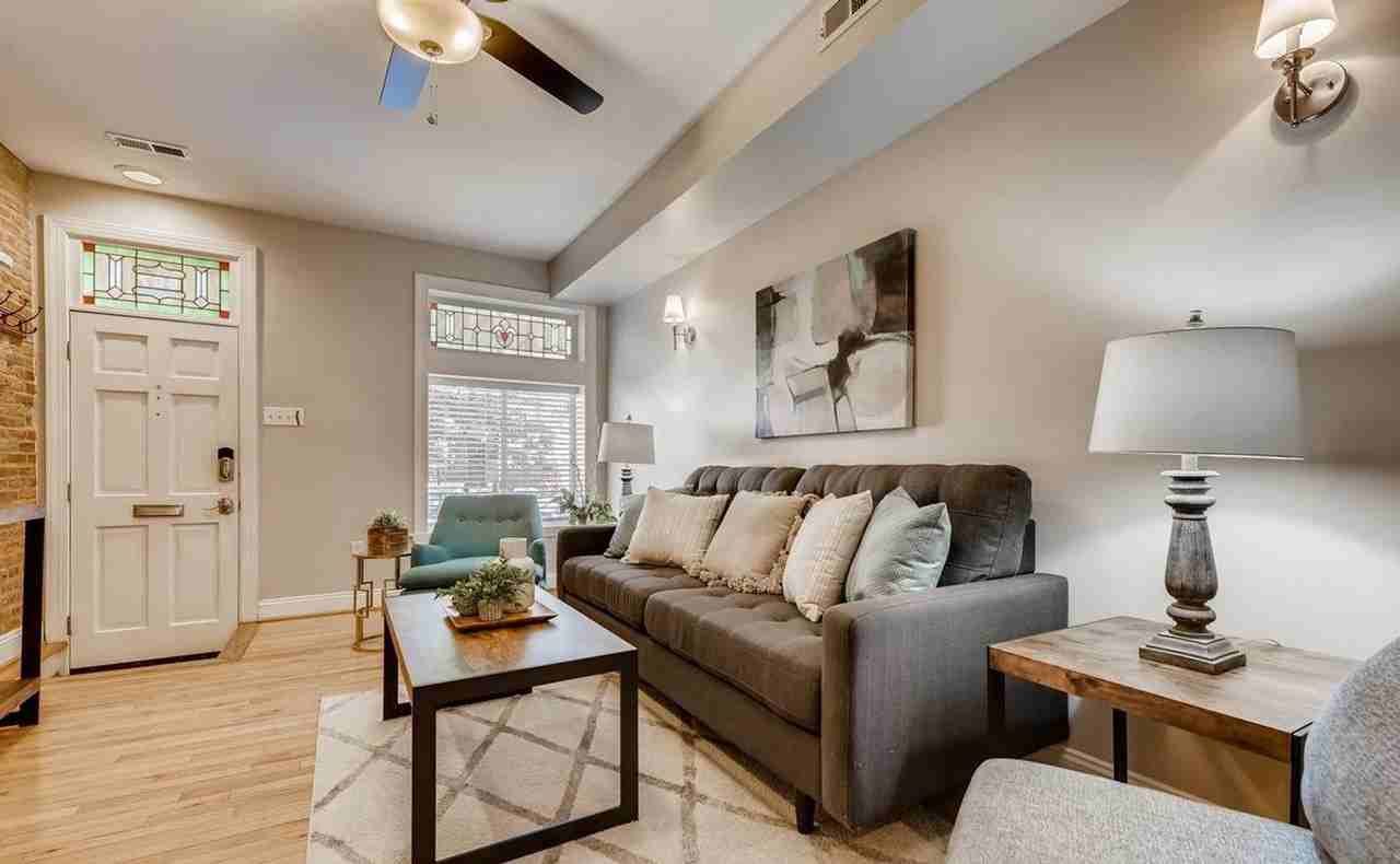 507 S Luzerne Ave - Photo 3 of 29