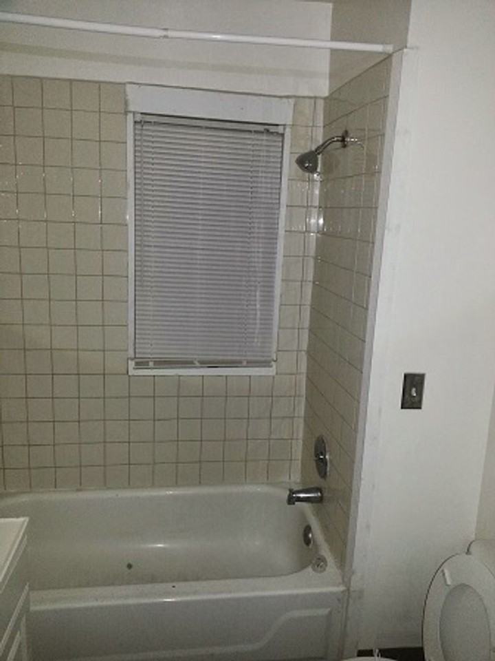 6207 Mayflower Ave - Photo 3 of 12