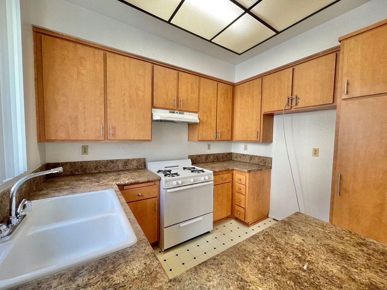 336 Park Shadow Ct - Photo 3 of 13