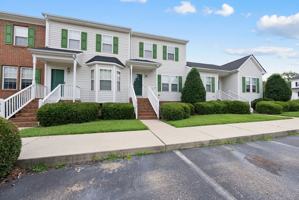 featured image of 1917 Stroll Cir