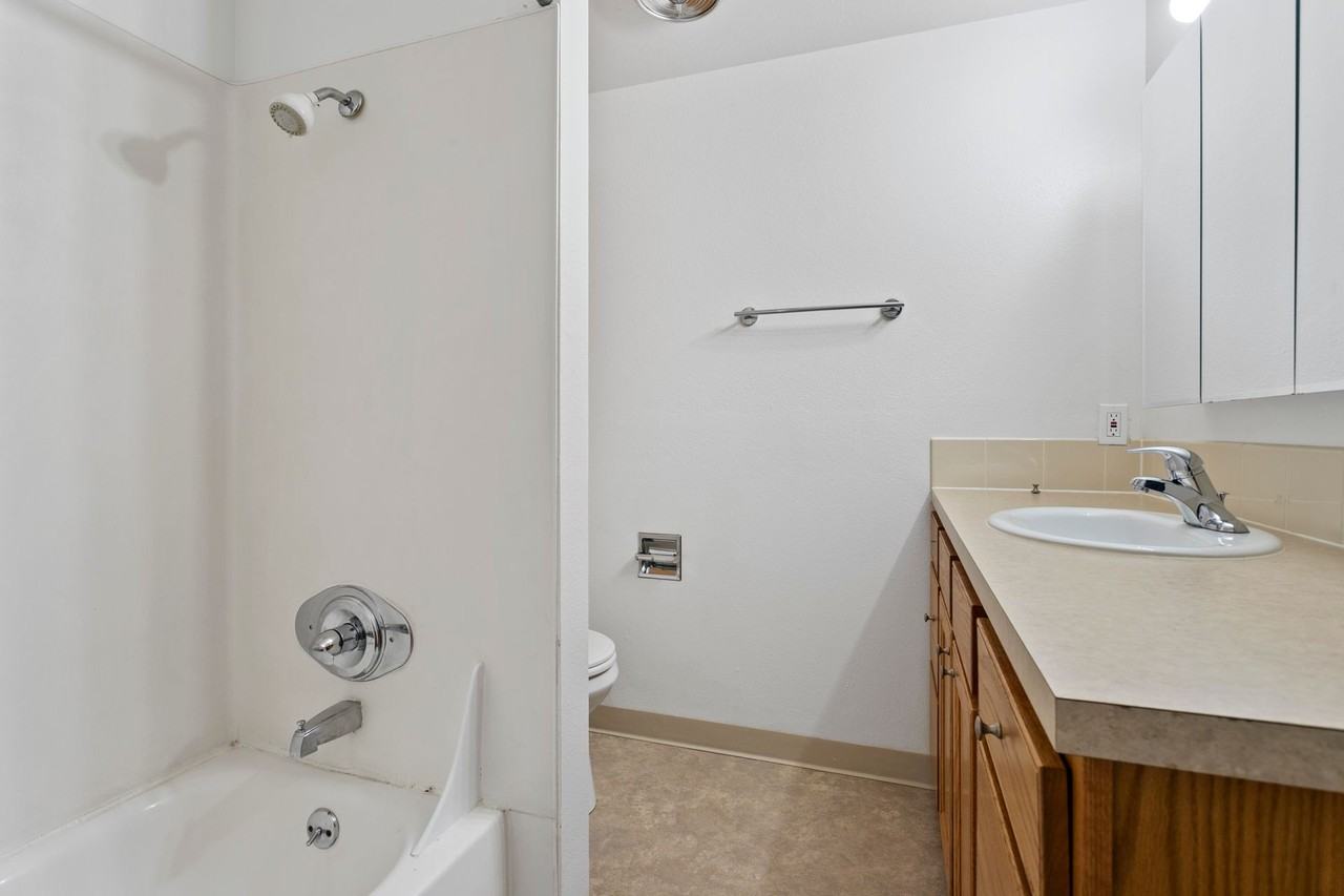 Frazer Park Apartments - Photo 5 of 19