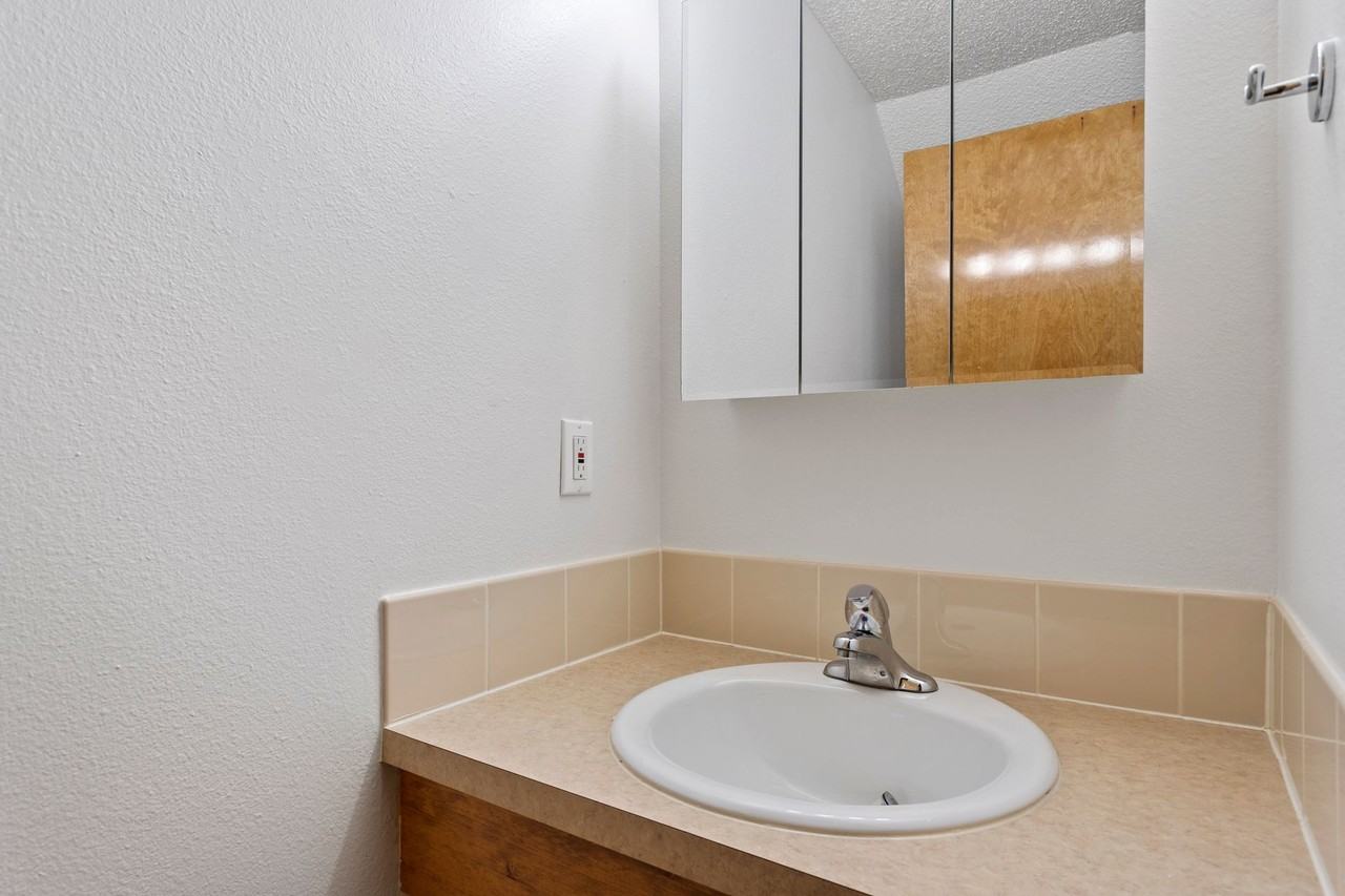 Frazer Park Apartments - Photo 6 of 19