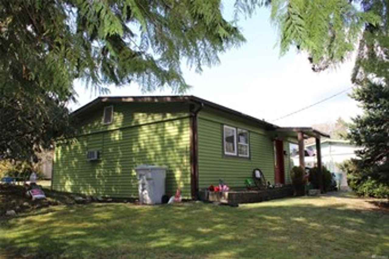 603B Harrington Ave Ne - Photo 3 of 27