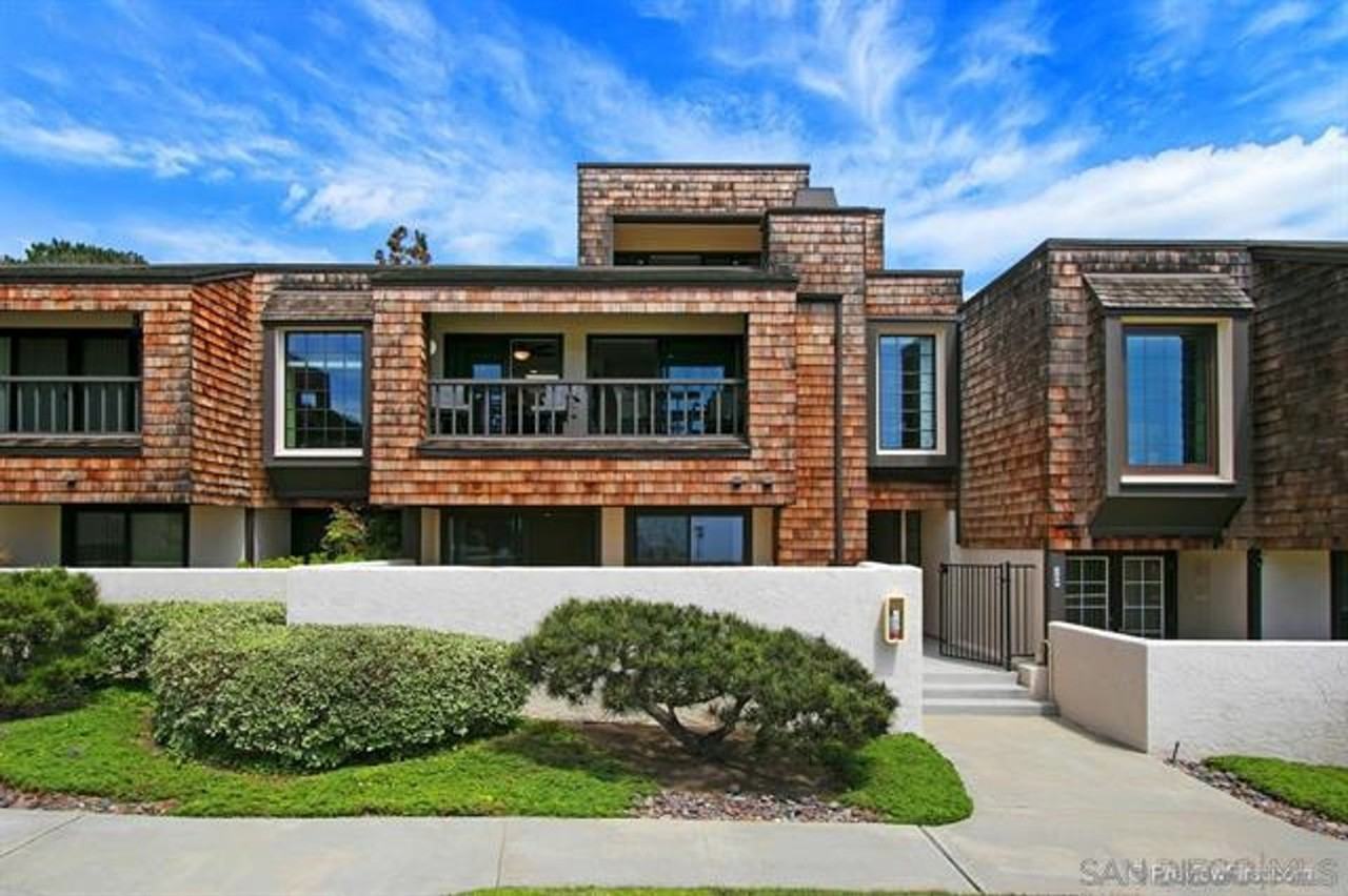 2249 Del Mar Scenic Pkwy - Photo 2 of 14