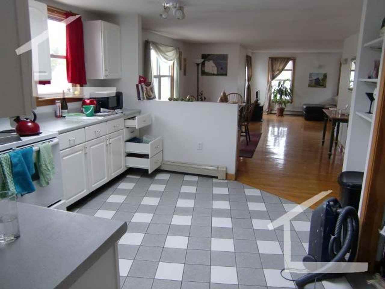 66 Brooks St - Photo 7 of 7