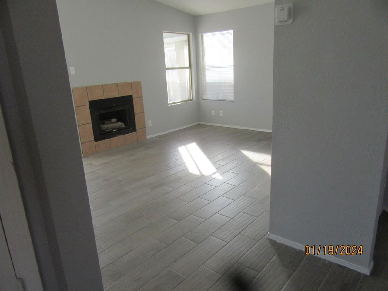 1896 1896 Lee Loop NW - Photo 2 of 6