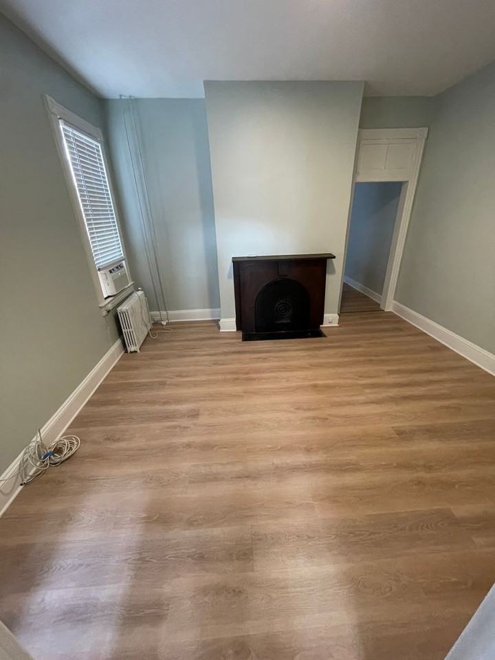 1829 N Calvert St - Photo 3 of 9