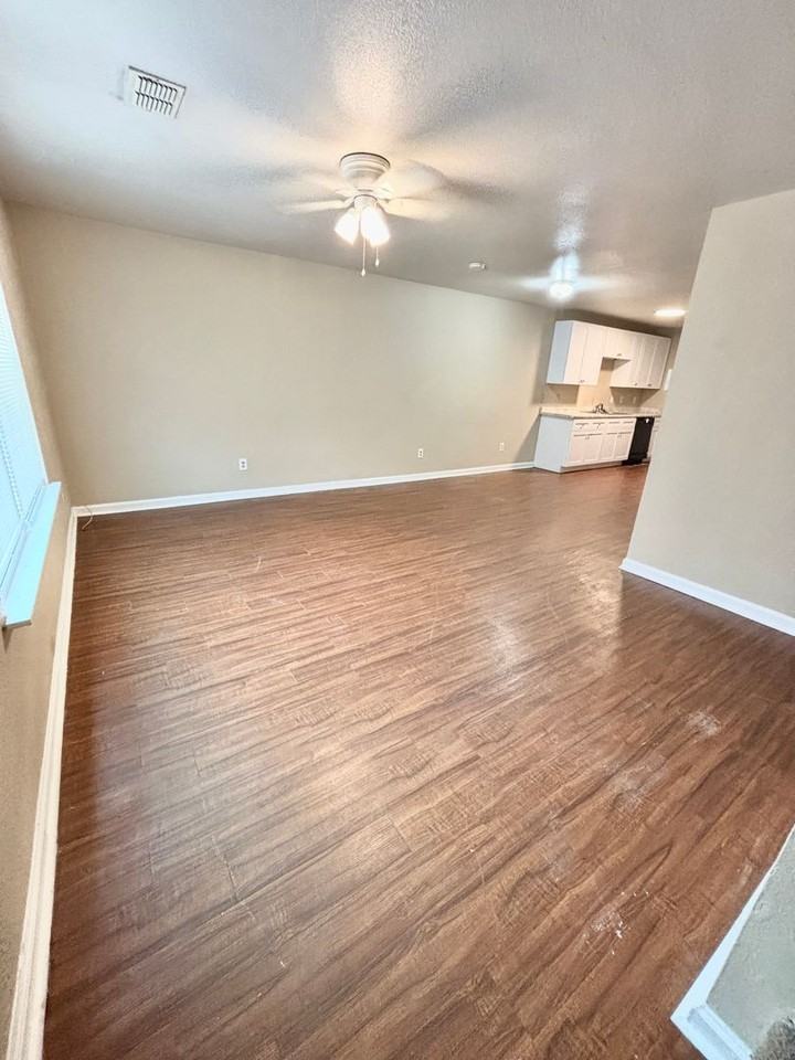 2856 Botany Pl - Photo 4 of 17