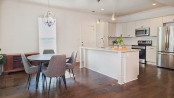 featured image of 996 Palmetto Ave Sw