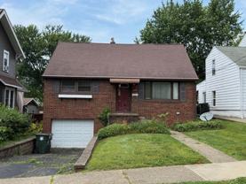 1607 20th St Nw - Photo 1 of 1