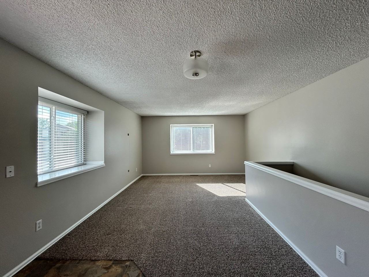 2436 Scott Ct - Photo 4 of 32