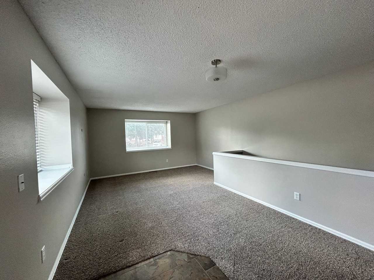 2436 Scott Ct - Photo 3 of 32