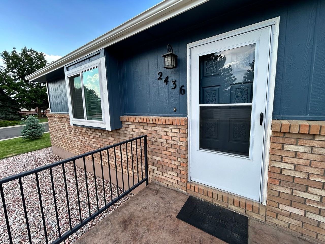2436 Scott Ct - Photo 2 of 32