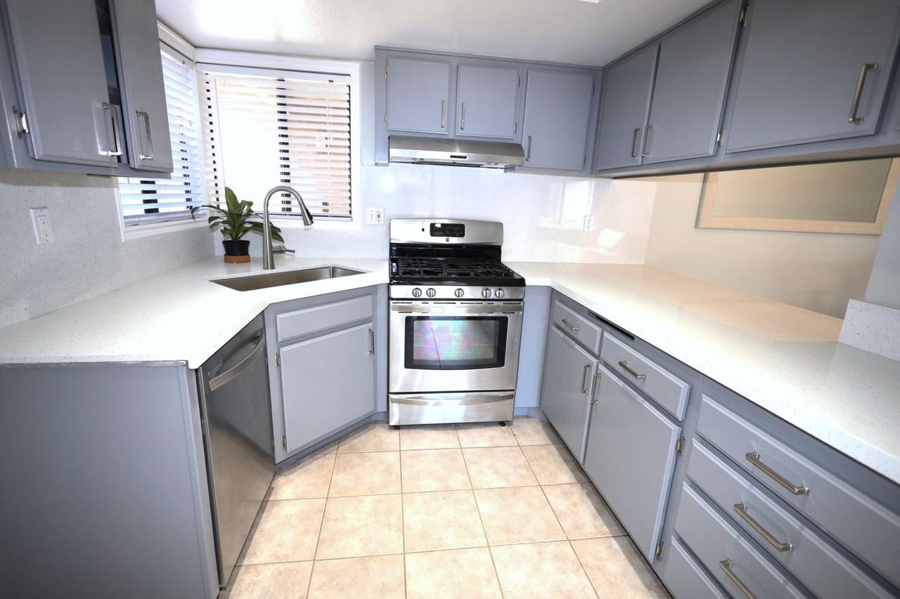 28092 Mariposa - Photo 2 of 35
