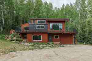 featured image of 1499 Golden View Dr