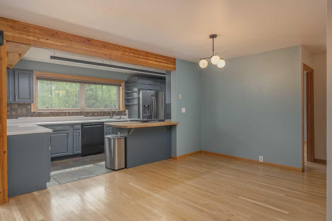 1499 Golden View Dr - Photo 5 of 12
