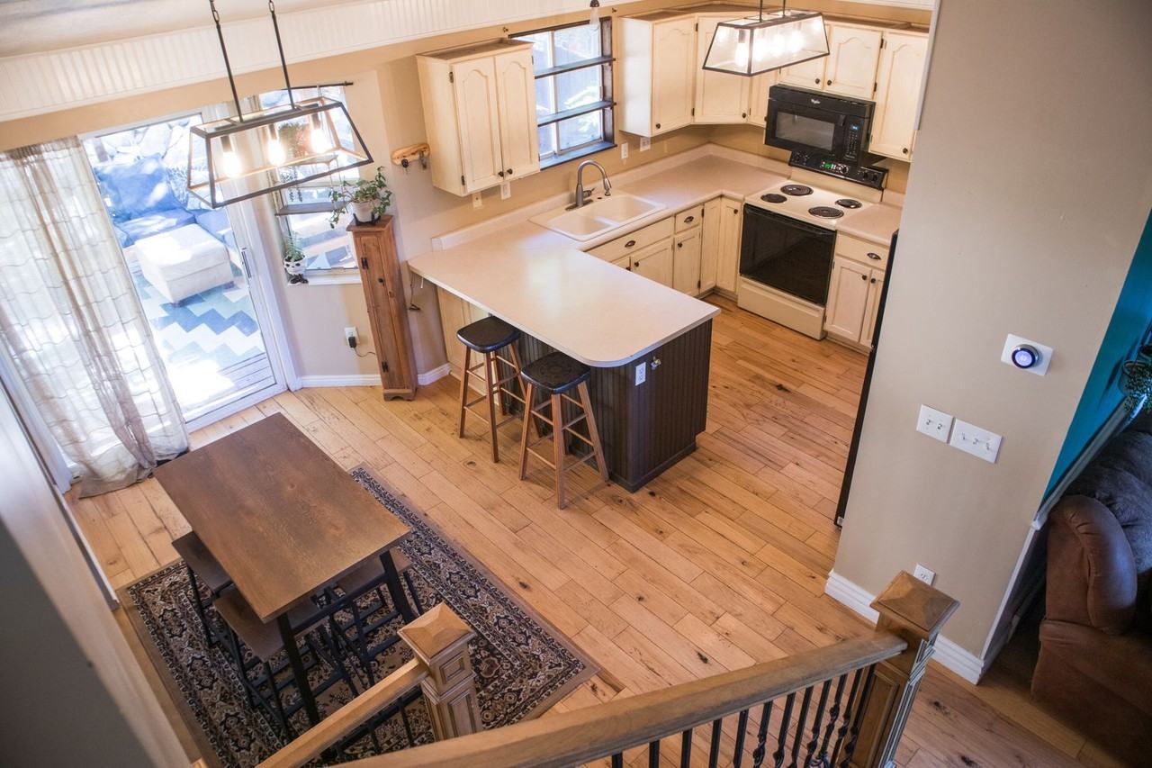 3055 Westcove Dr - Photo 3 of 12