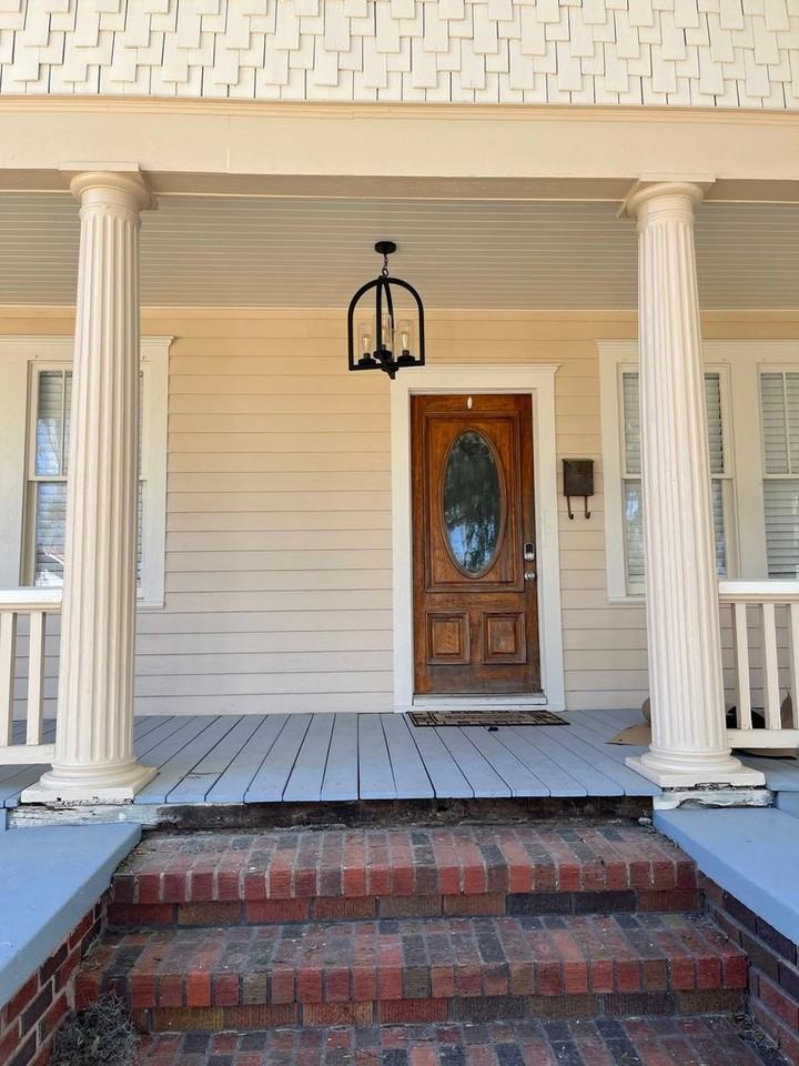 1205 E Anderson St - Photo 2 of 25