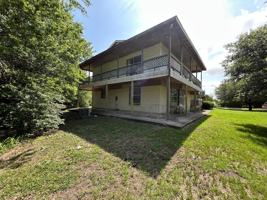 featured image of 715 Eastham Ln