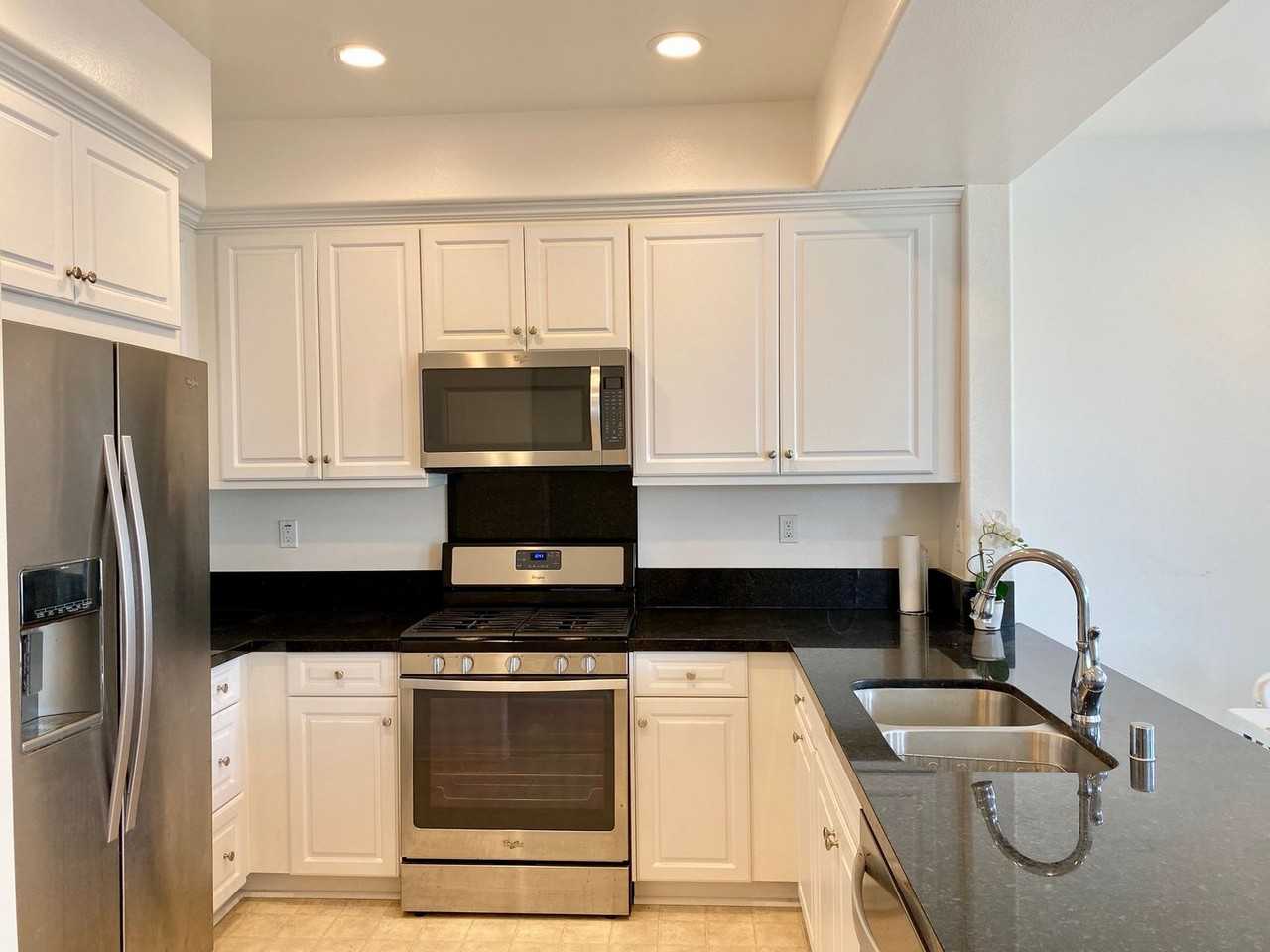 1841 Belize Ln - Photo 3 of 23