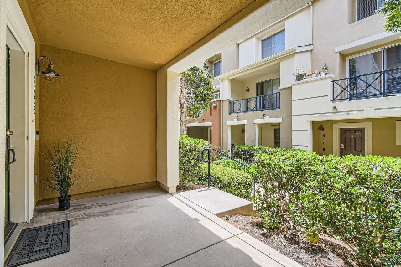8753 Esplanade Park Ln - Photo 6 of 28