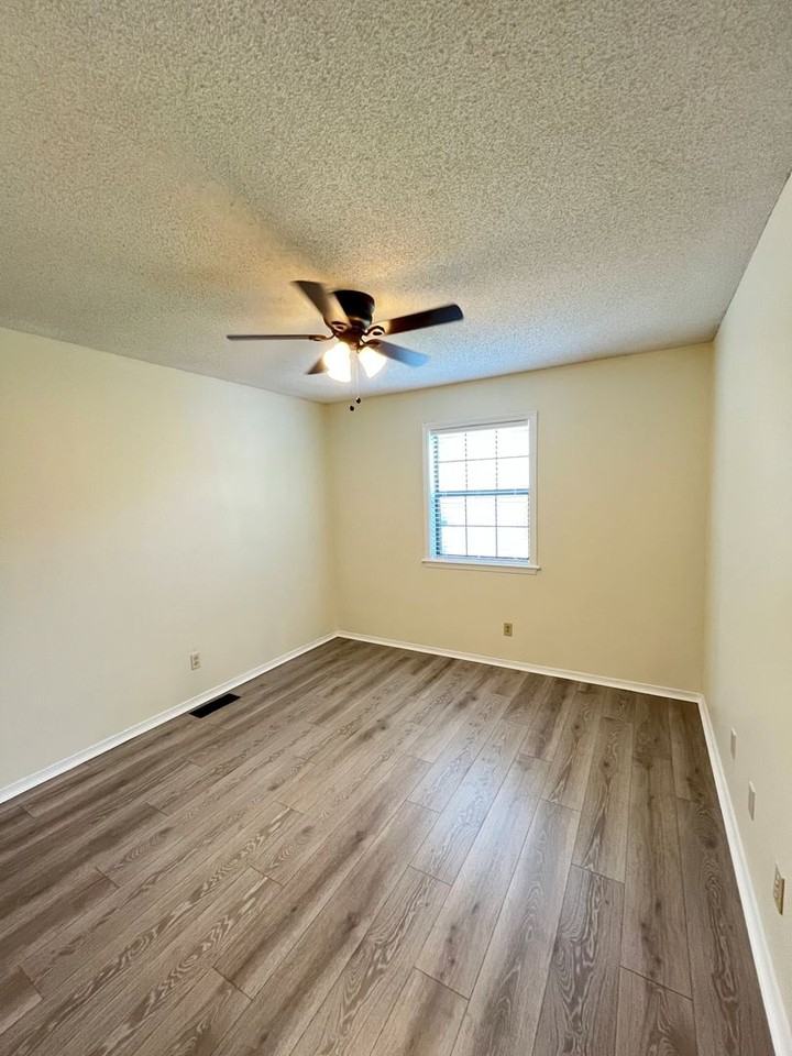 2498 W Jane Circle Dr - Photo 3 of 11