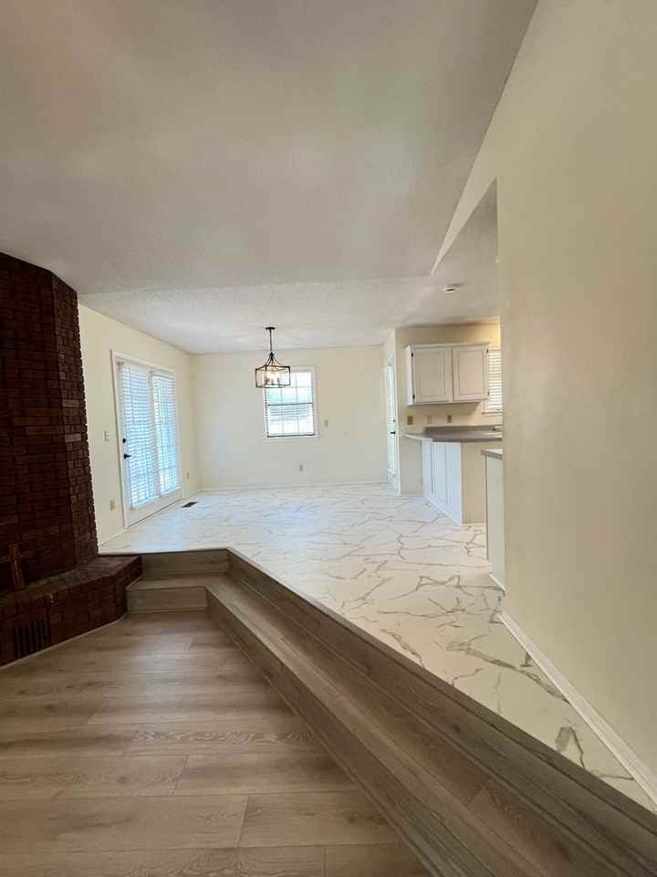 2498 W Jane Circle Dr - Photo 7 of 11