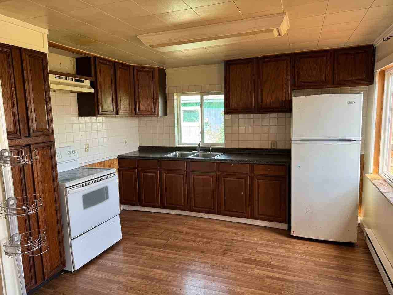 3454 Grove Rd - Photo 4 of 15