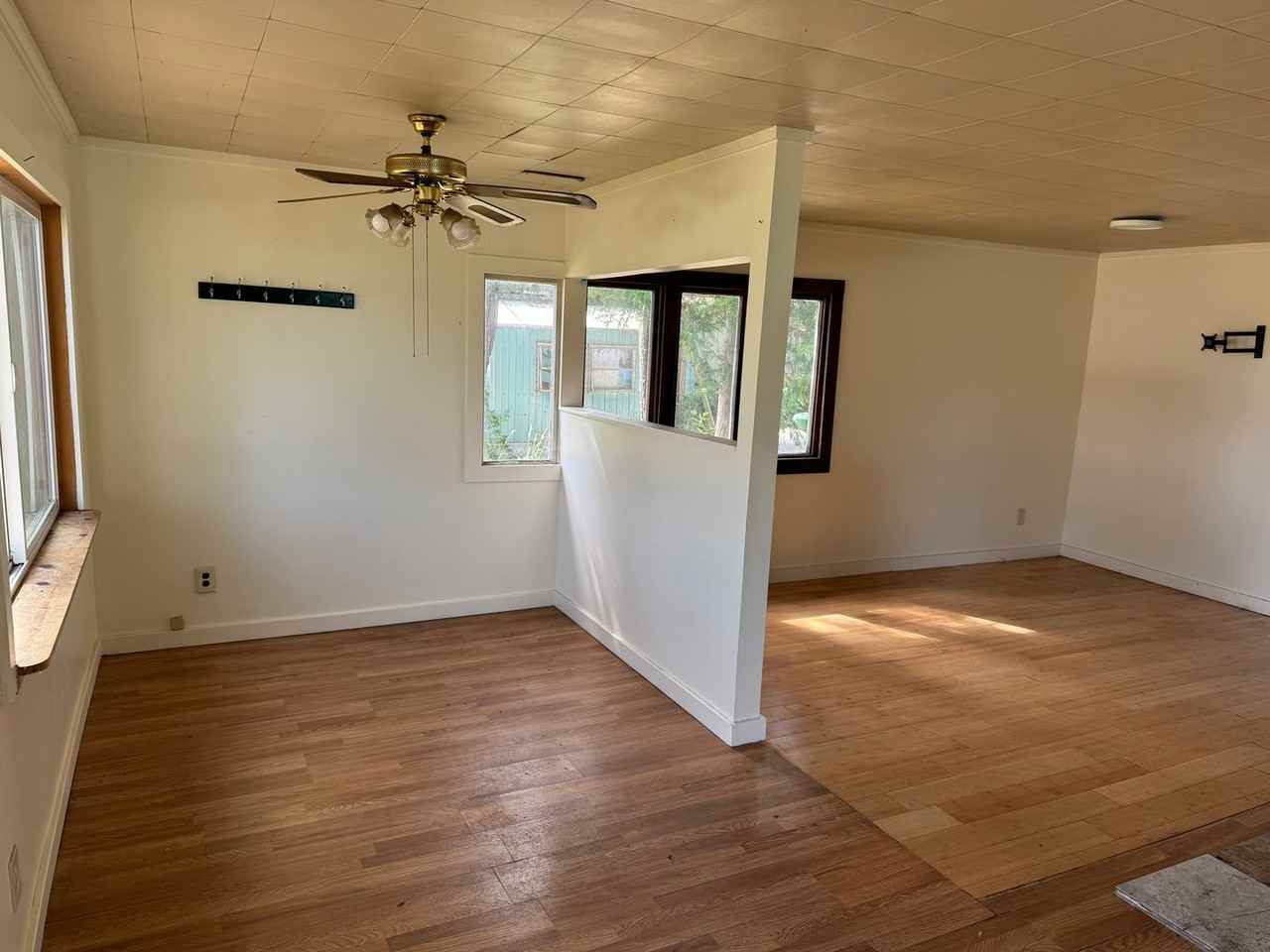 3454 Grove Rd - Photo 5 of 15