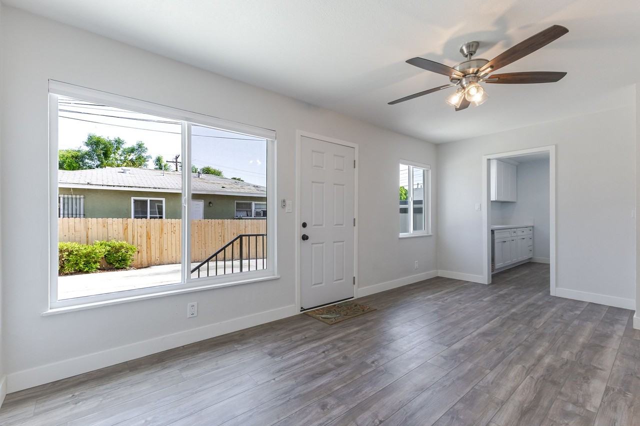 2151 Raymond Ave - Photo 3 of 38