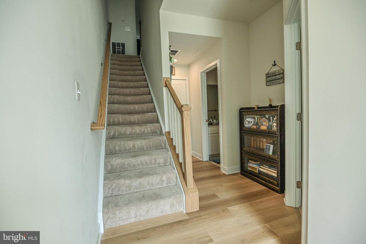 7221 Sprouse Ct - Photo 2 of 15