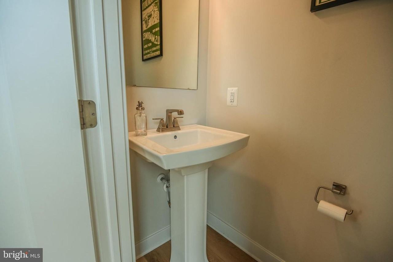 7221 Sprouse Ct - Photo 5 of 15