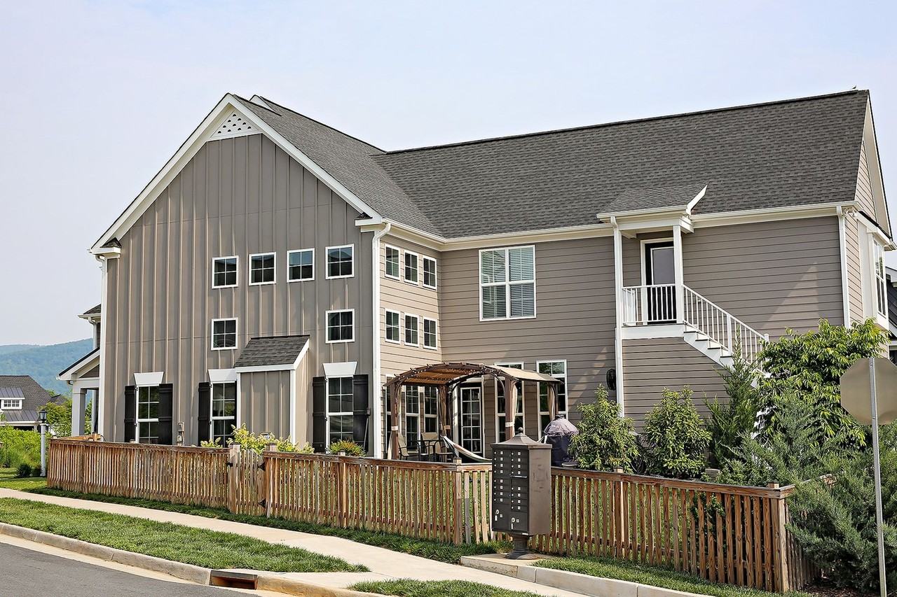 6842 Chancery Ln - Photo 7 of 11