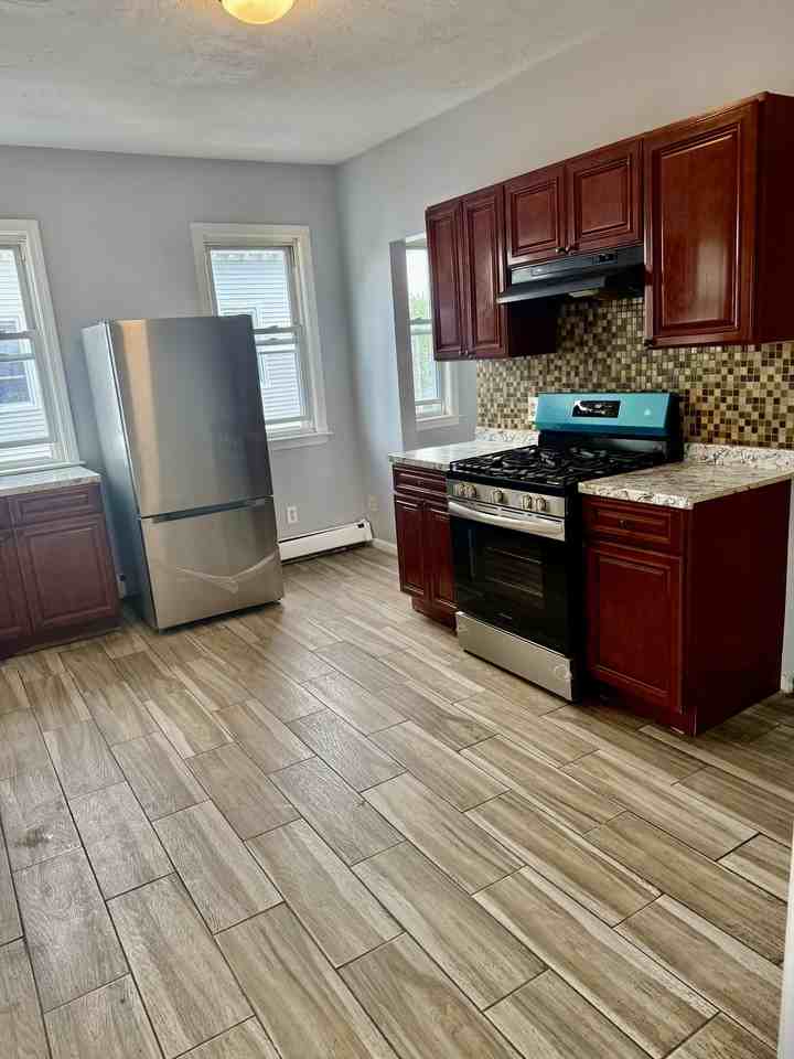 41 Park Street - Photo 4 of 27