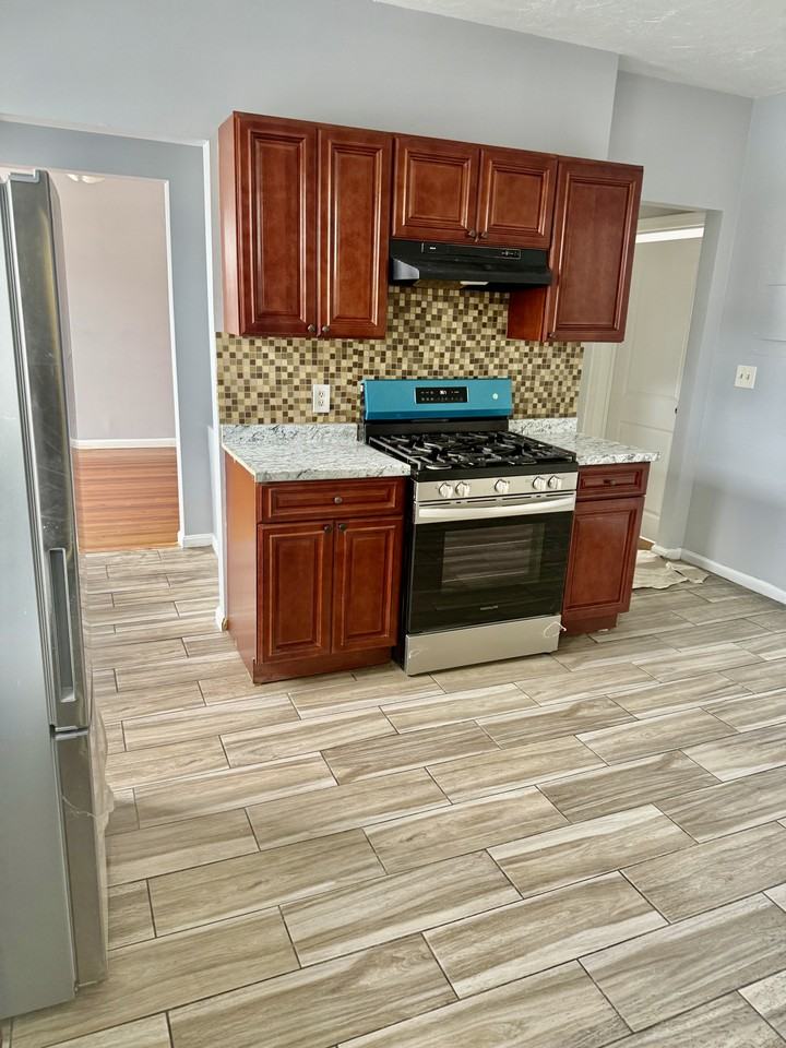 41 Park Street - Photo 6 of 27