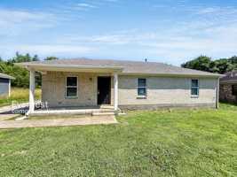 featured image of 3573 Russelwood Dr