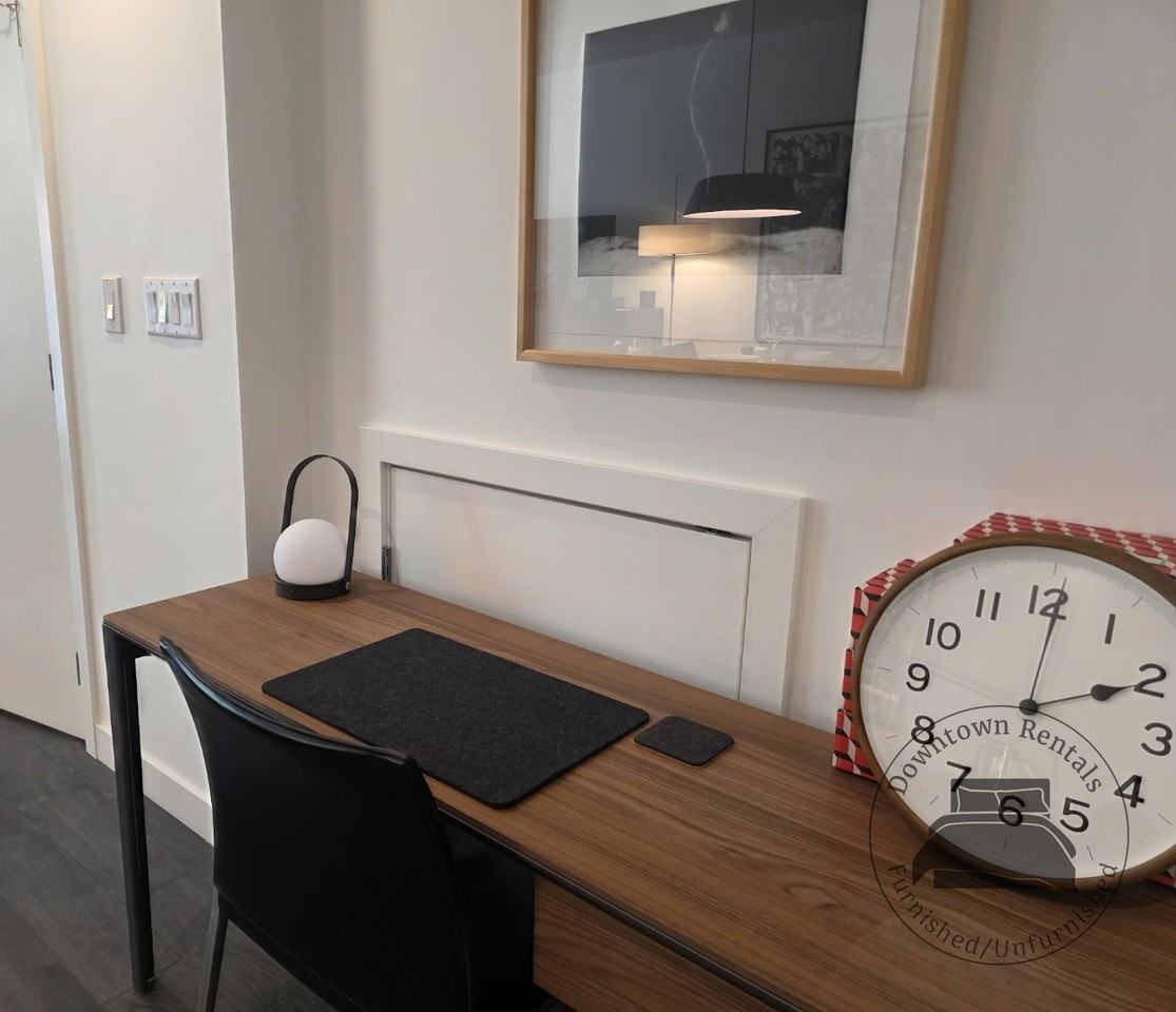 848 Yates Street - Photo 5 of 18