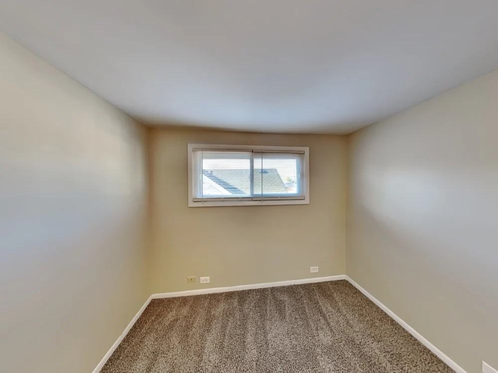 1813 N 38th Ave #NA - Photo 3 of 10