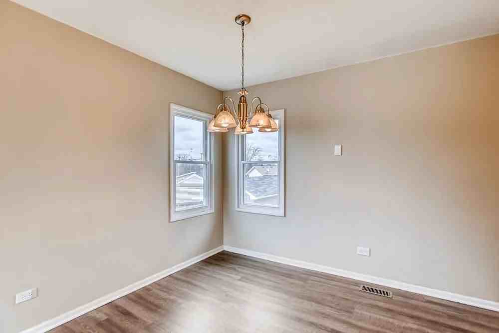 1384 Alberta Ct #NA - Photo 2 of 8