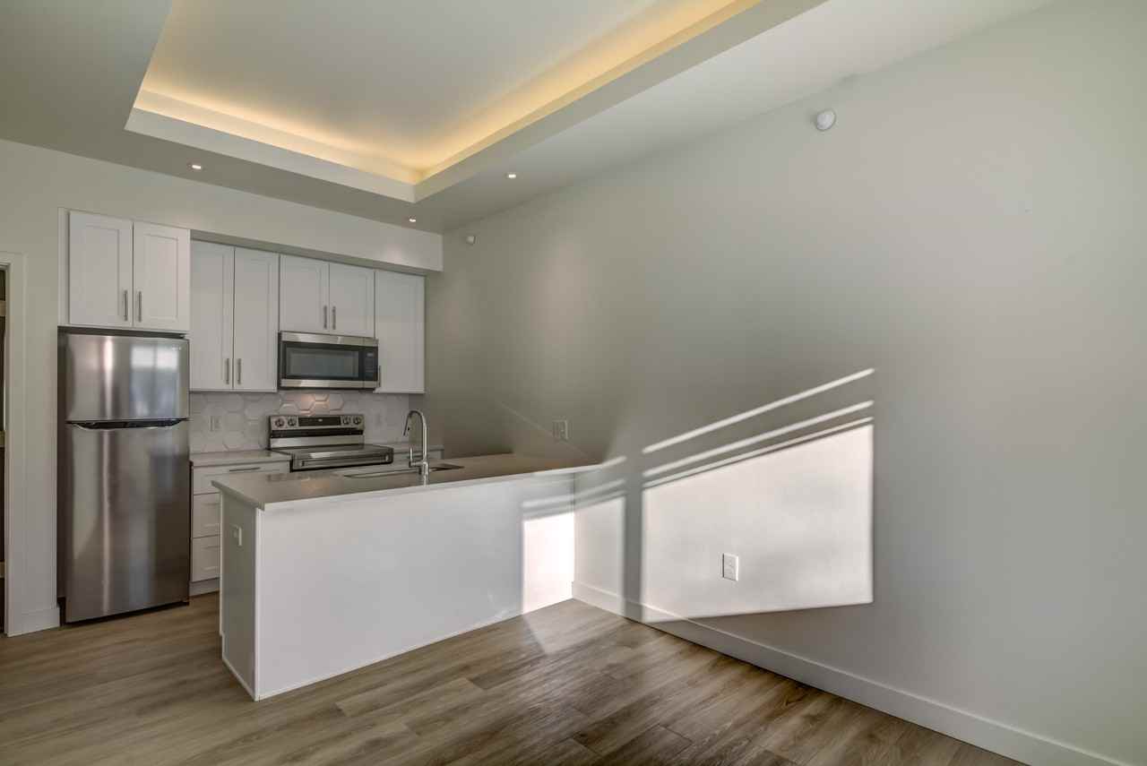 3257 Fairfax St - Photo 5 of 26