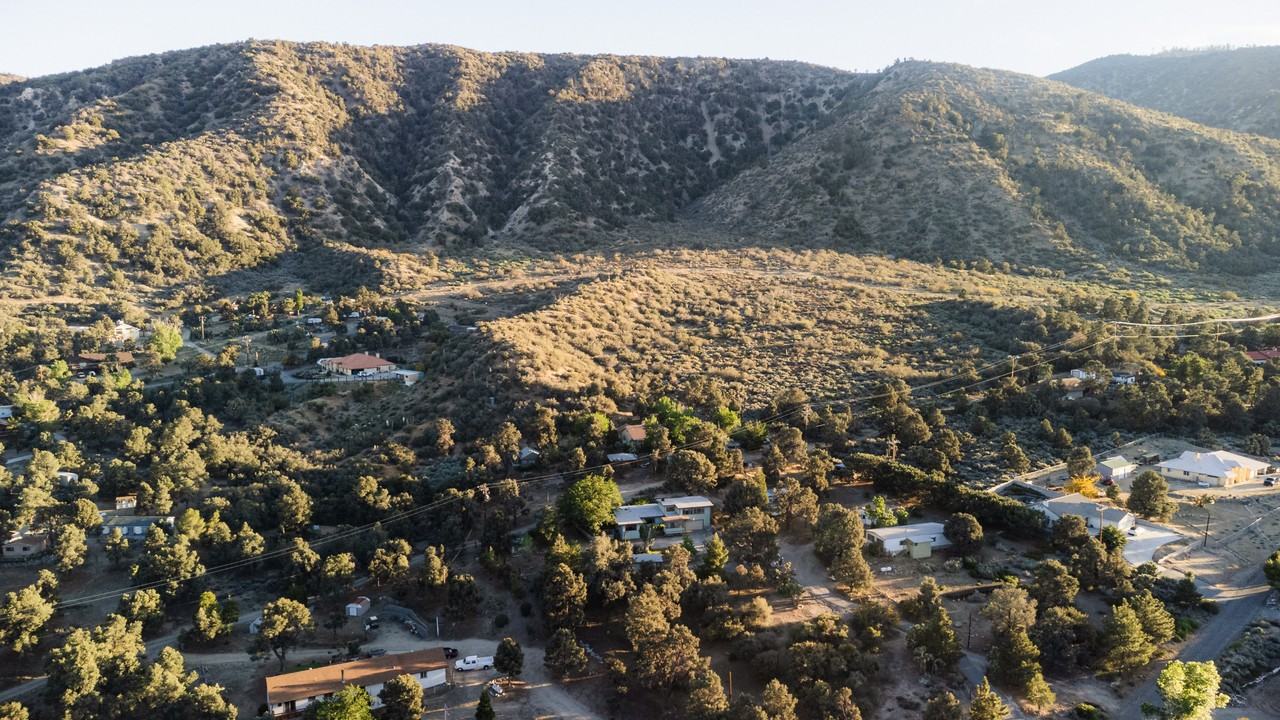 1701 Desert Front Rd #NA - Photo 3 of 3