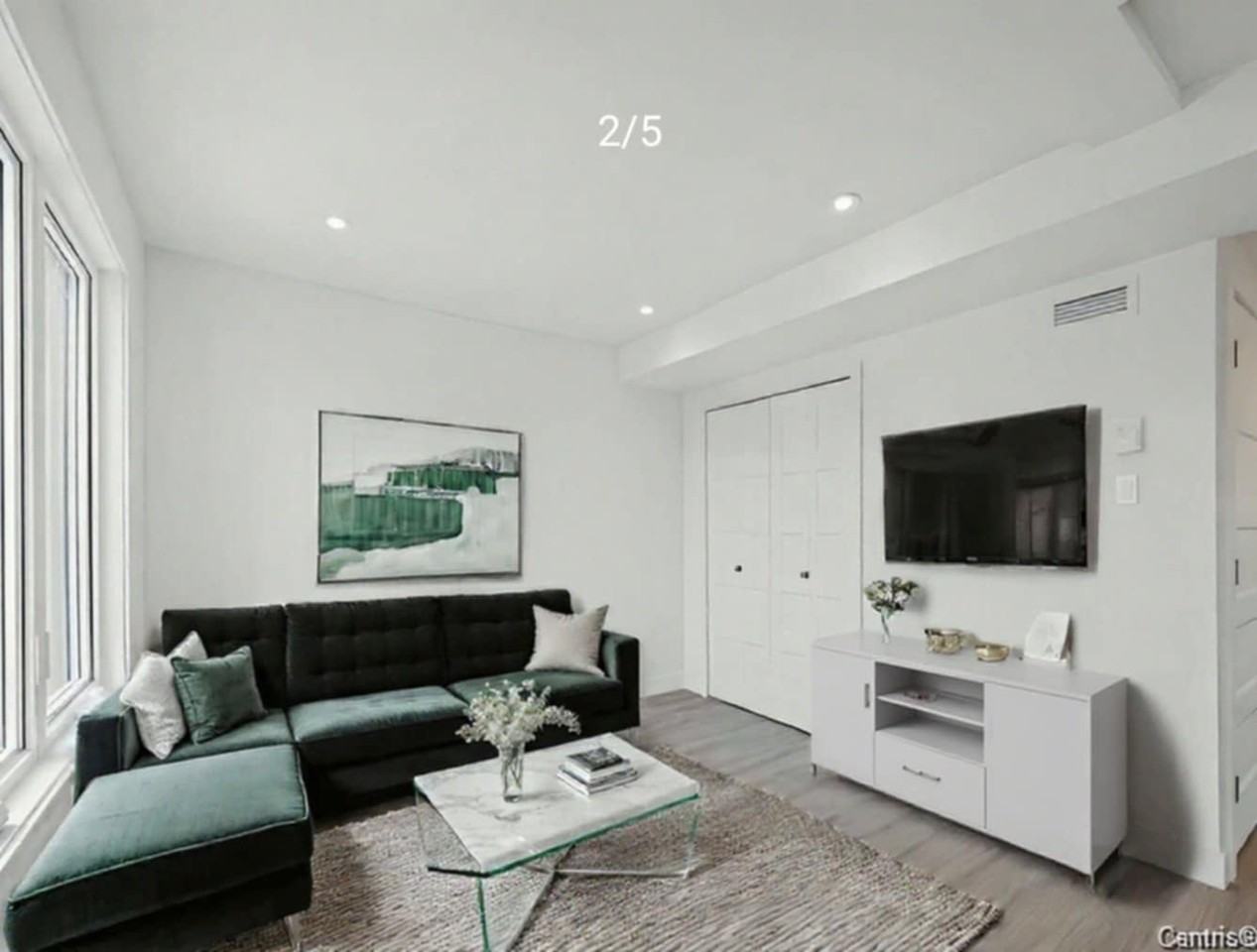 9409 Avenue Larose - Photo 3 of 11