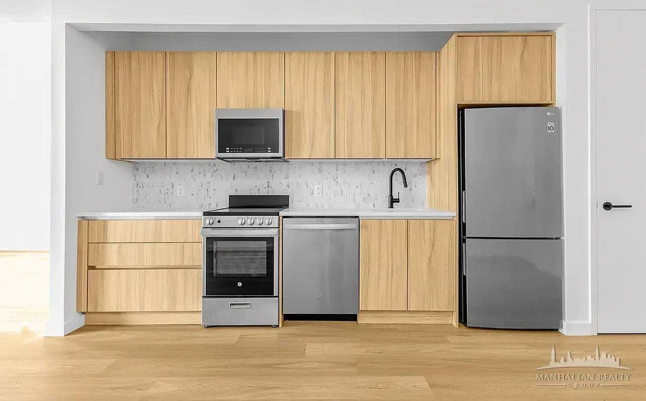 Pacific St #805 - Photo 3 of 12