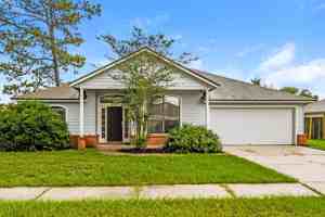 featured image of 427 Federal Hill Rd